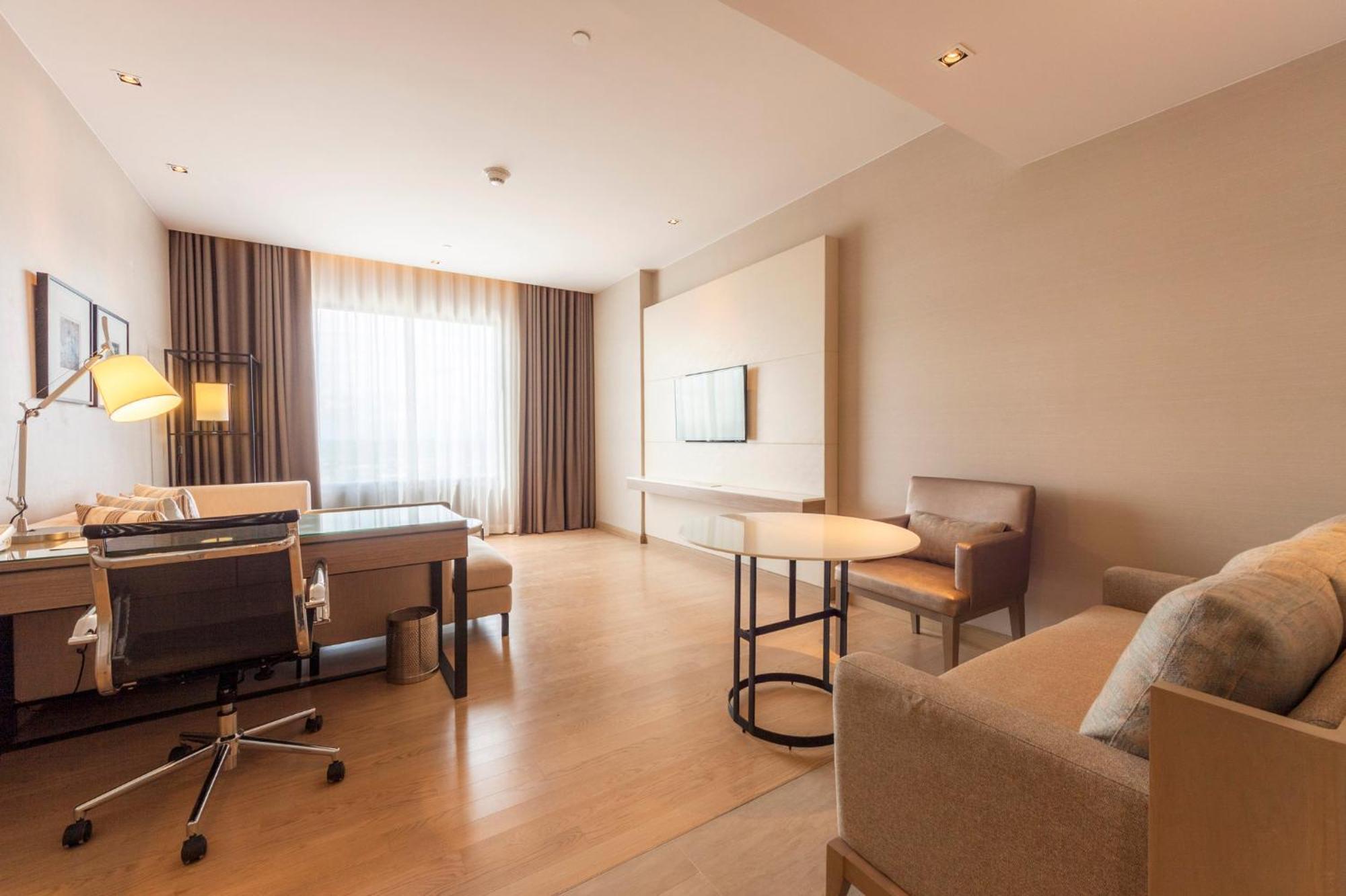 Holiday Inn & Suites Rayong City Centre By Ihg Exterior photo