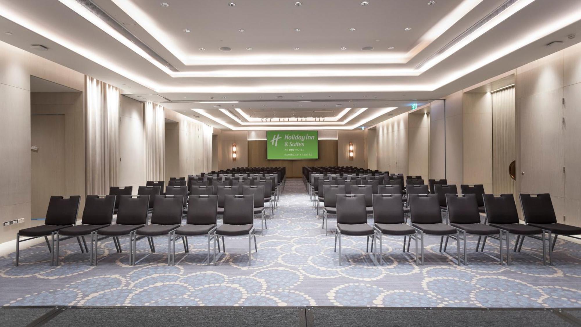 Holiday Inn & Suites Rayong City Centre By Ihg Exterior photo
