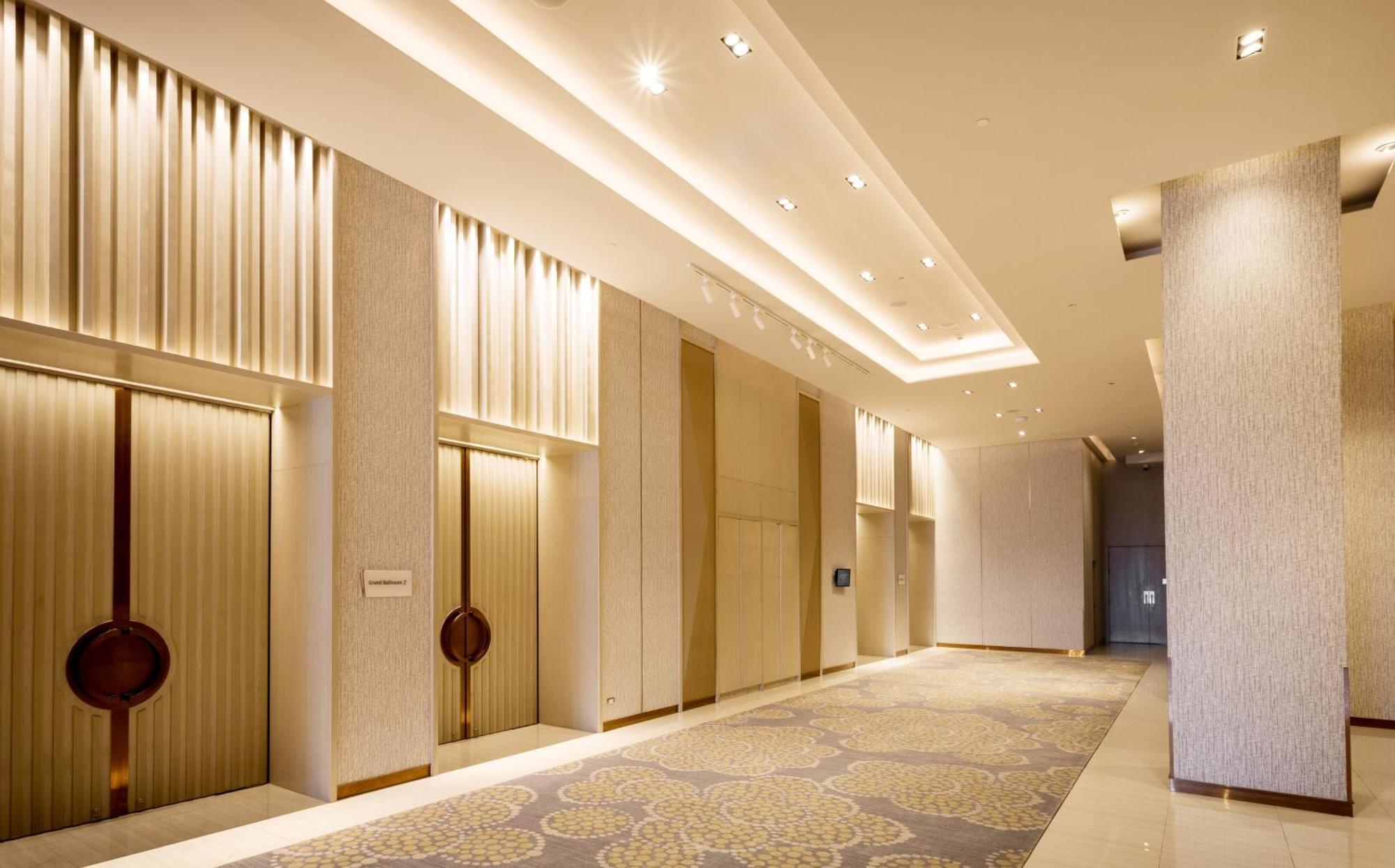 Holiday Inn & Suites Rayong City Centre By Ihg Exterior photo